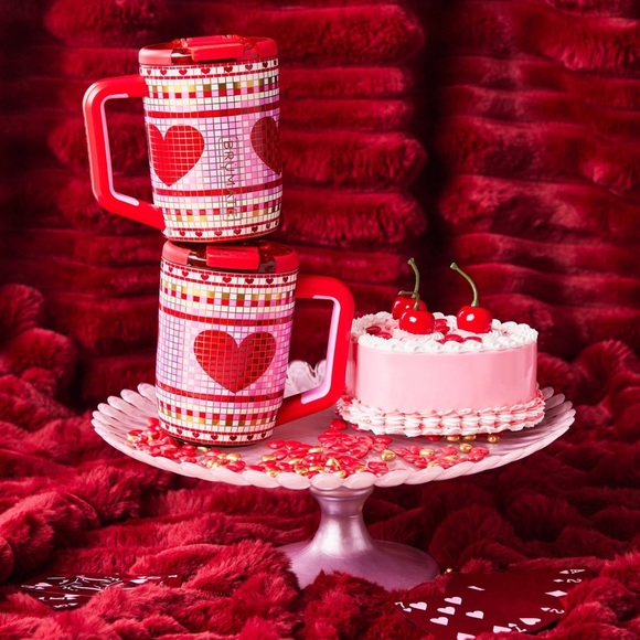 New in box: Müv 15 oz Love on Lock Brumate - Picture 1 of 2